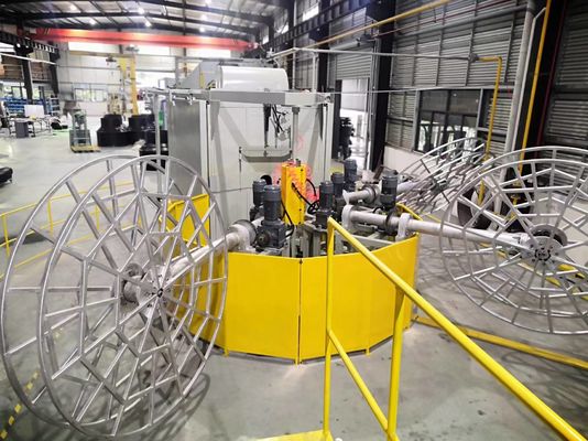 kupować PLC Użytkownikowi przyjazny Rotomoulding Wodny Zbiornik Maszyna 3 ramię produkcja online