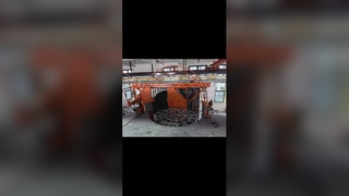 Three-arm oven mobile injection molding